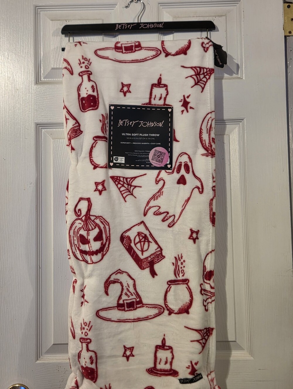 Betsey Johnson NWT Plush Throw - Blood Halloween Fun (ONLY ONE)